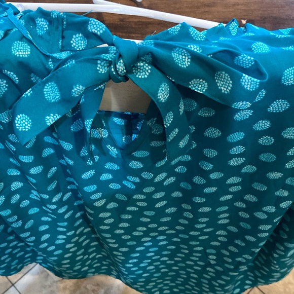 LC Lauren Conrad Blue Tie Front Cap Sleeve Blouse - Picture 5 of 5